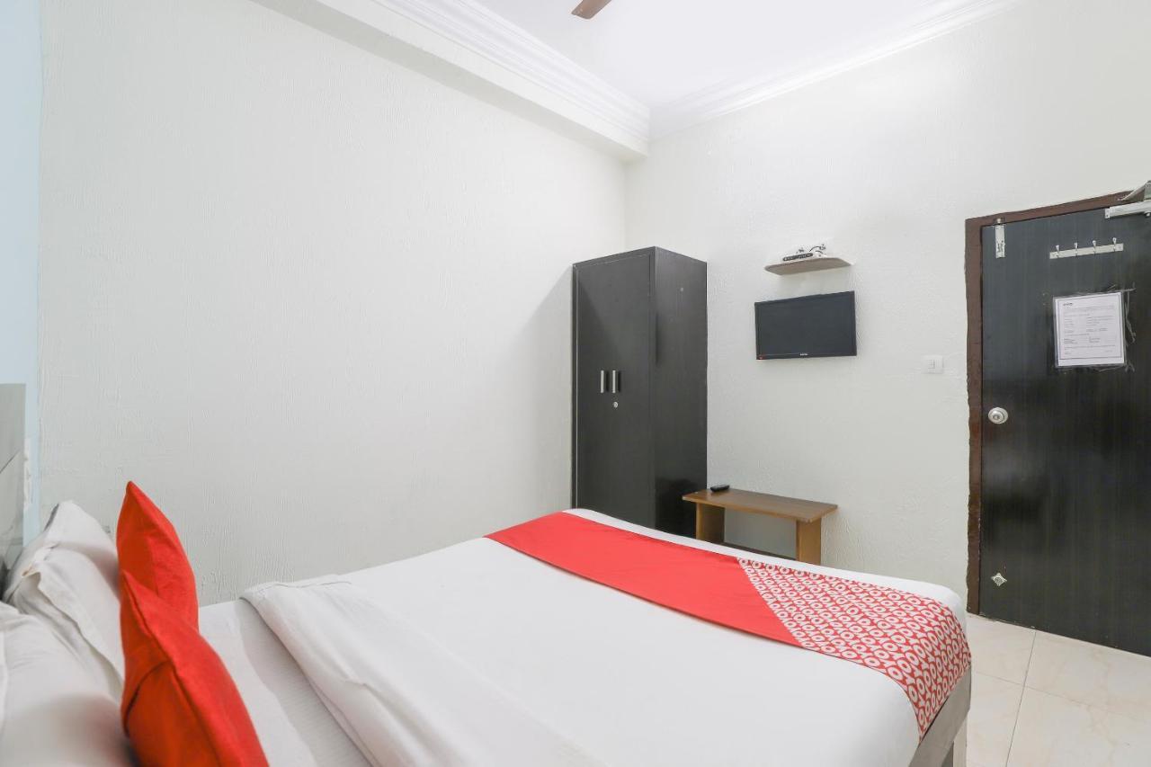 Hotel Jasmine Ahmedabad Esterno foto