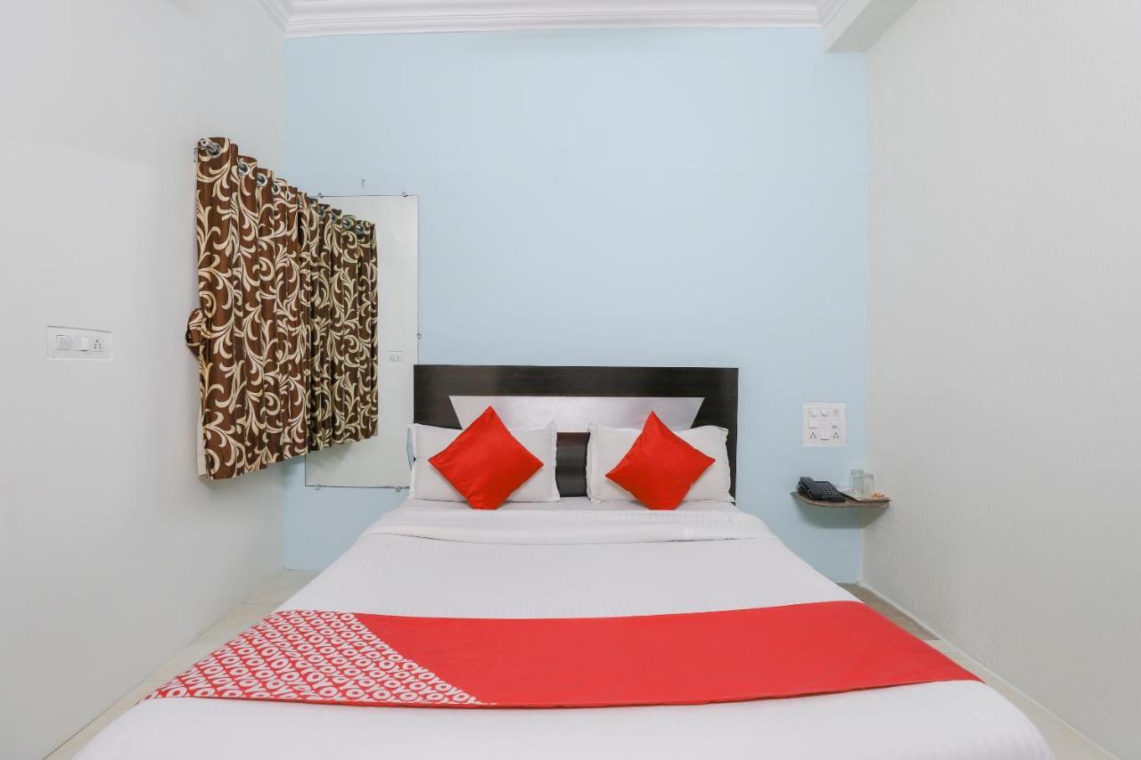 Hotel Jasmine Ahmedabad Esterno foto