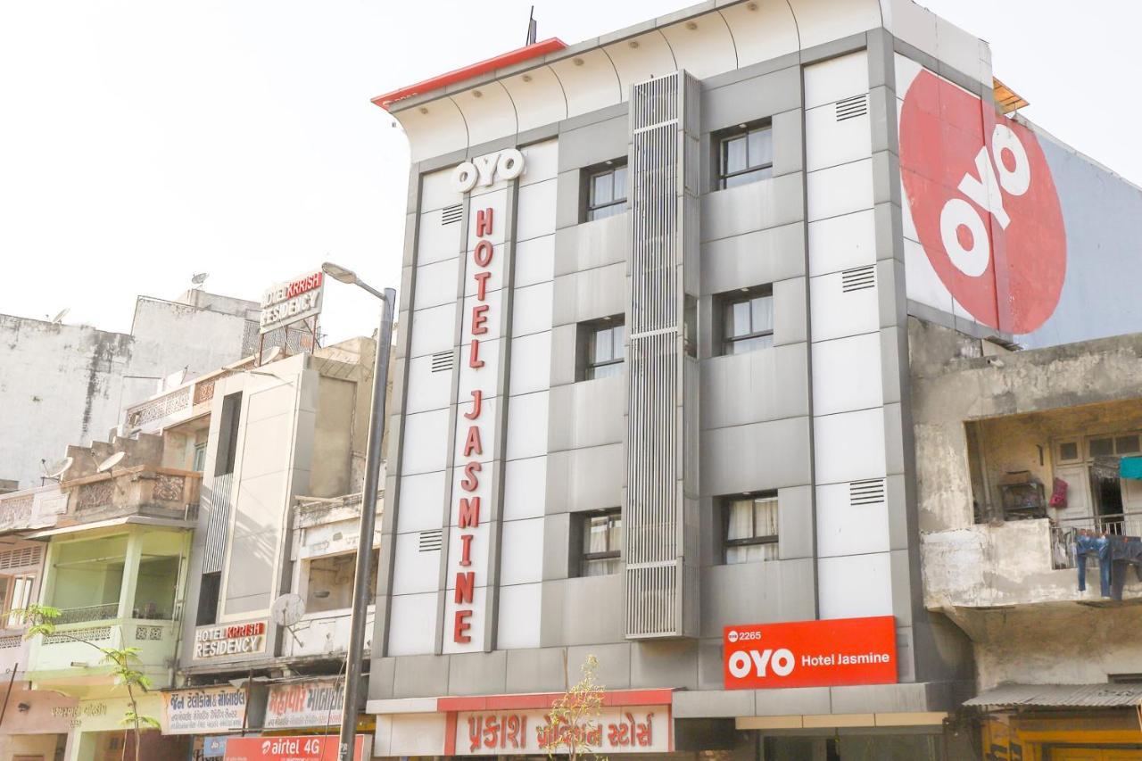 Hotel Jasmine Ahmedabad Esterno foto