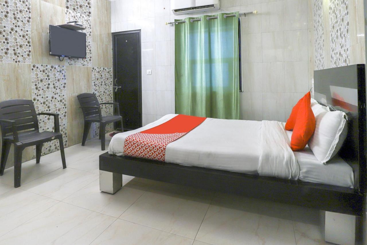 Hotel Jasmine Ahmedabad Esterno foto