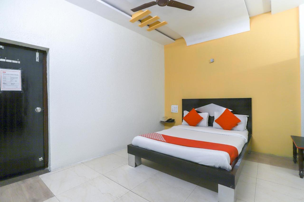 Hotel Jasmine Ahmedabad Esterno foto