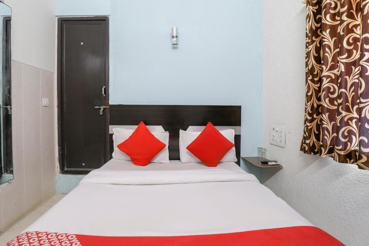 Hotel Jasmine Ahmedabad Esterno foto