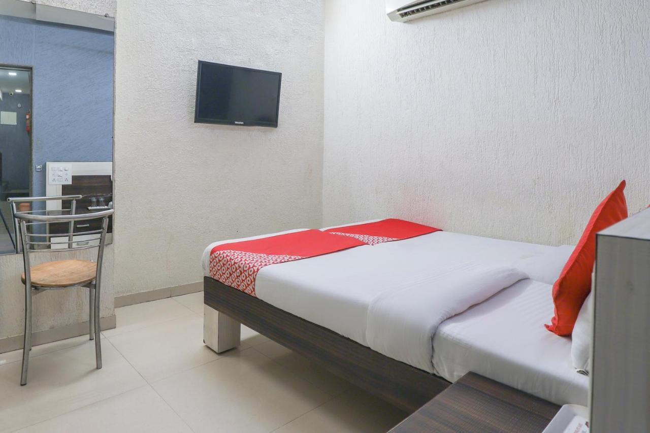 Hotel Jasmine Ahmedabad Esterno foto