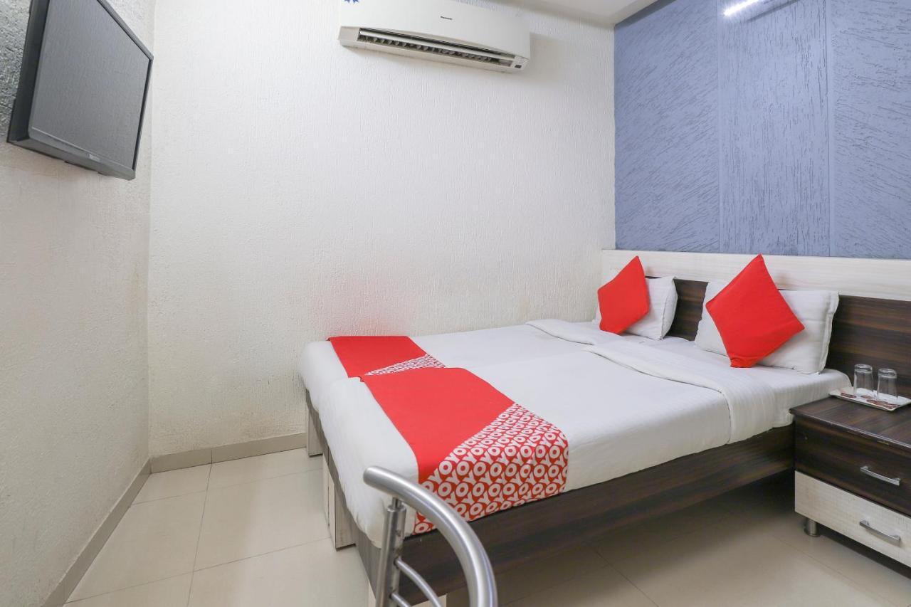 Hotel Jasmine Ahmedabad Esterno foto