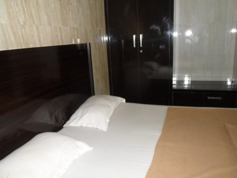 Hotel Jasmine Ahmedabad Esterno foto