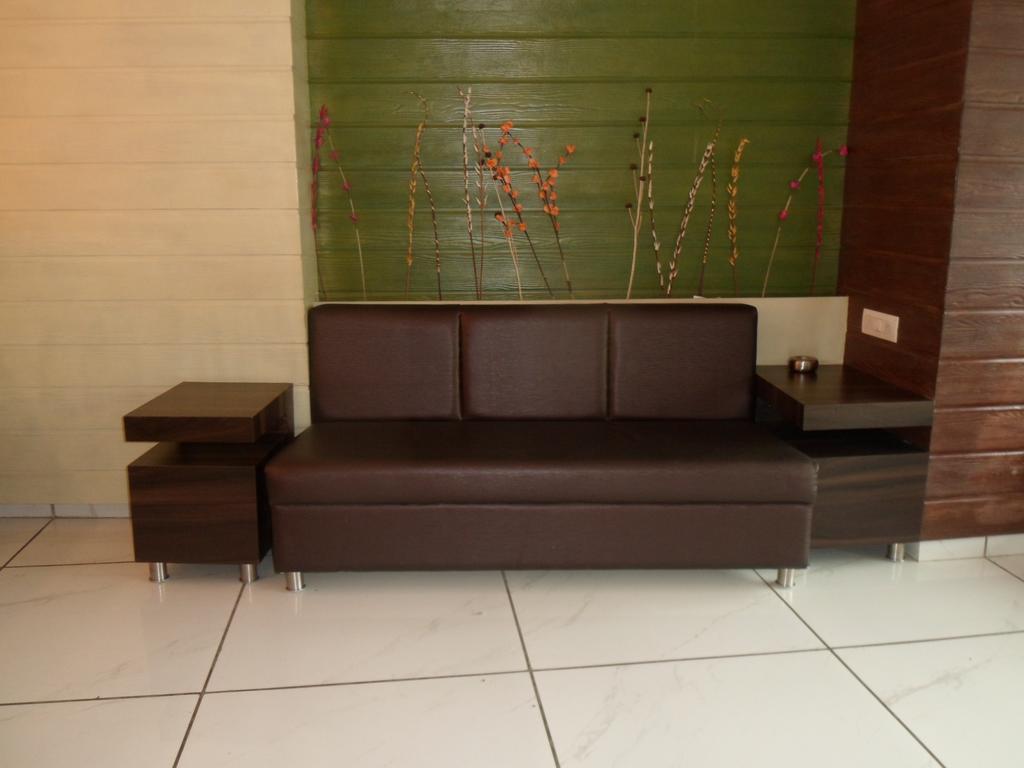 Hotel Jasmine Ahmedabad Esterno foto