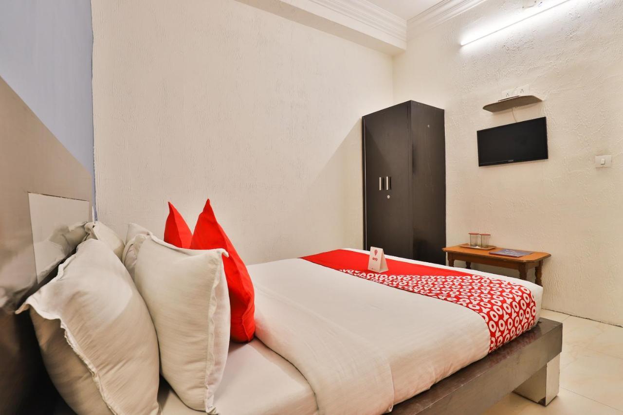 Hotel Jasmine Ahmedabad Esterno foto