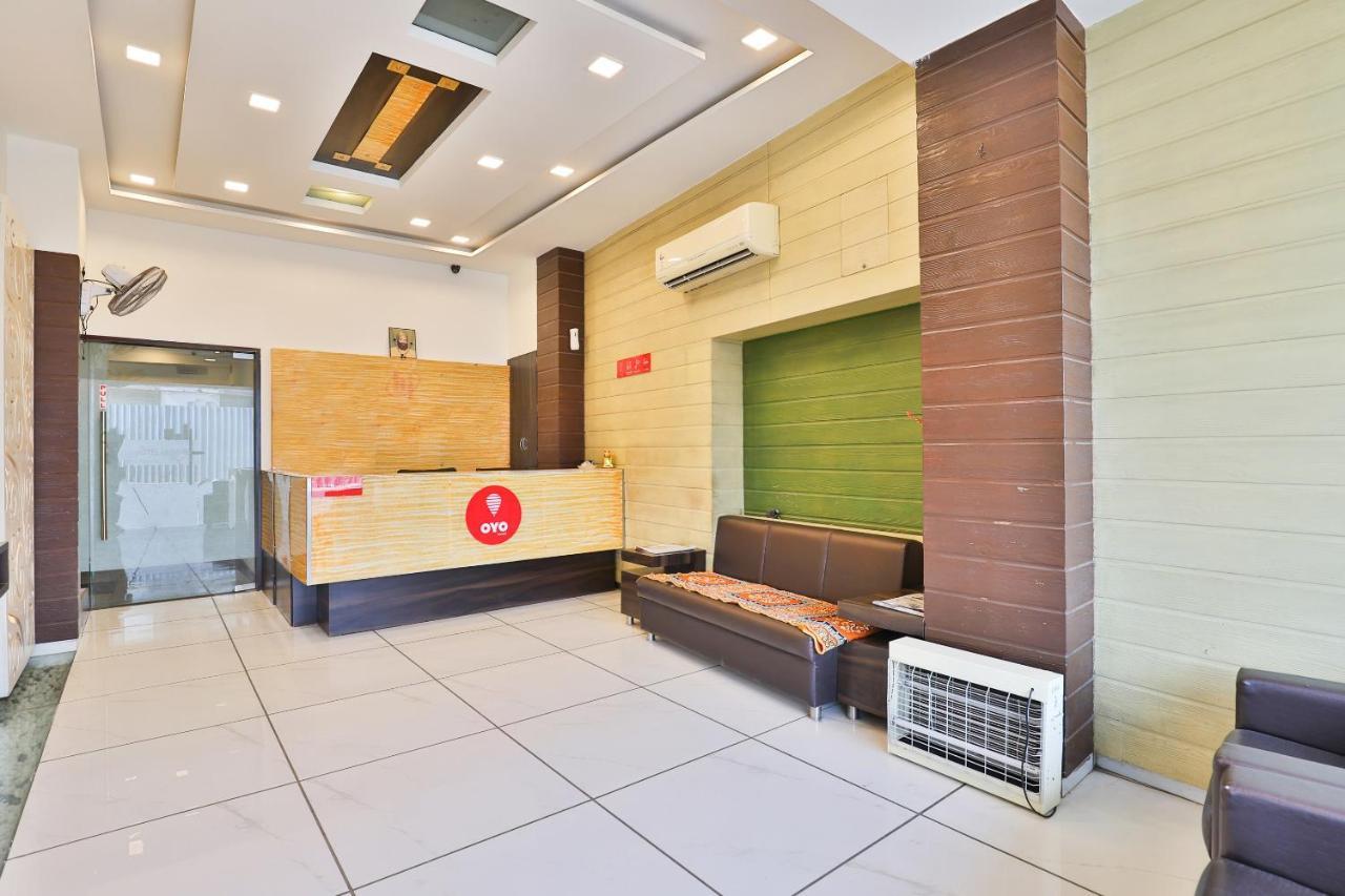 Hotel Jasmine Ahmedabad Esterno foto