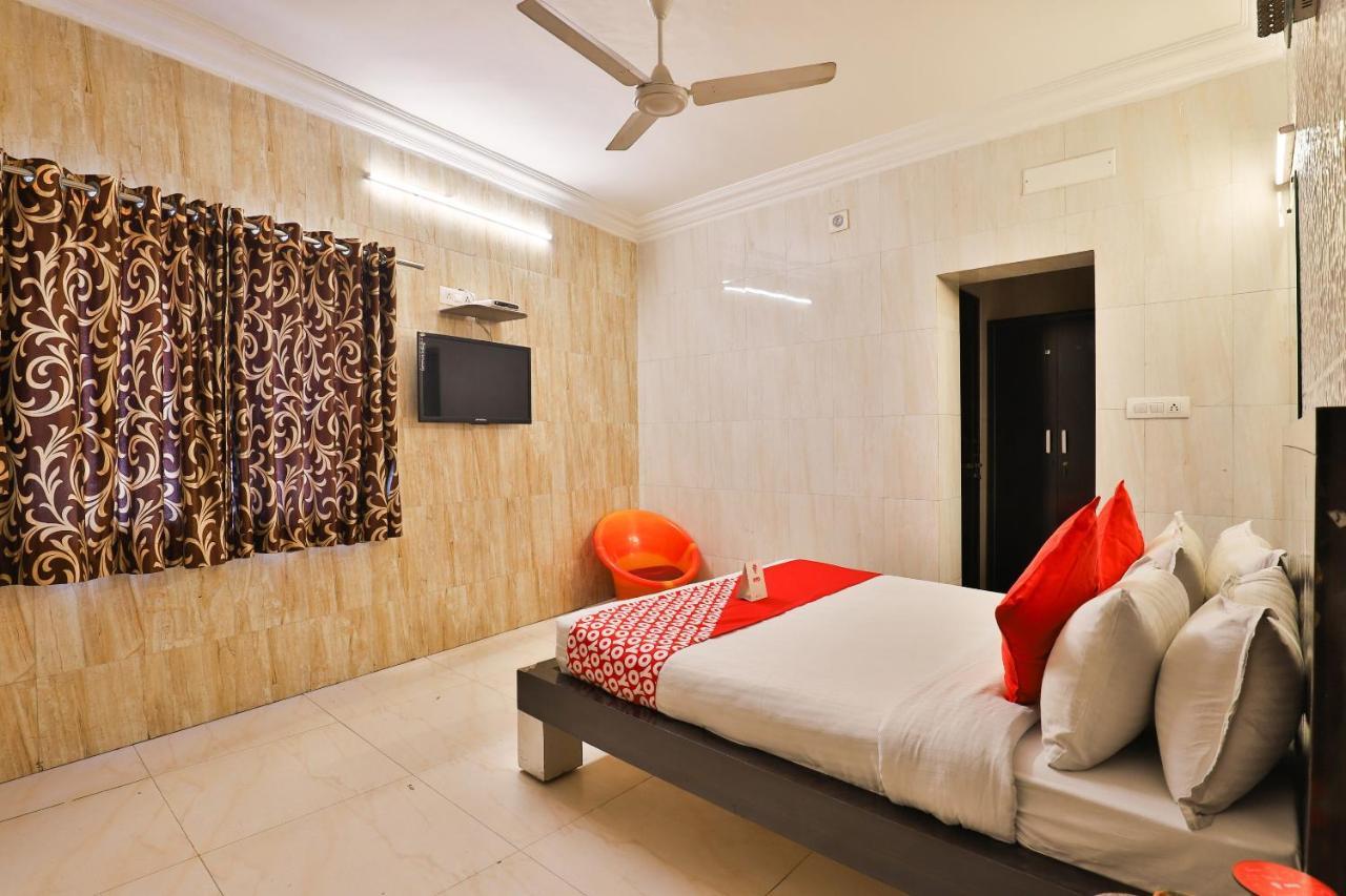 Hotel Jasmine Ahmedabad Esterno foto