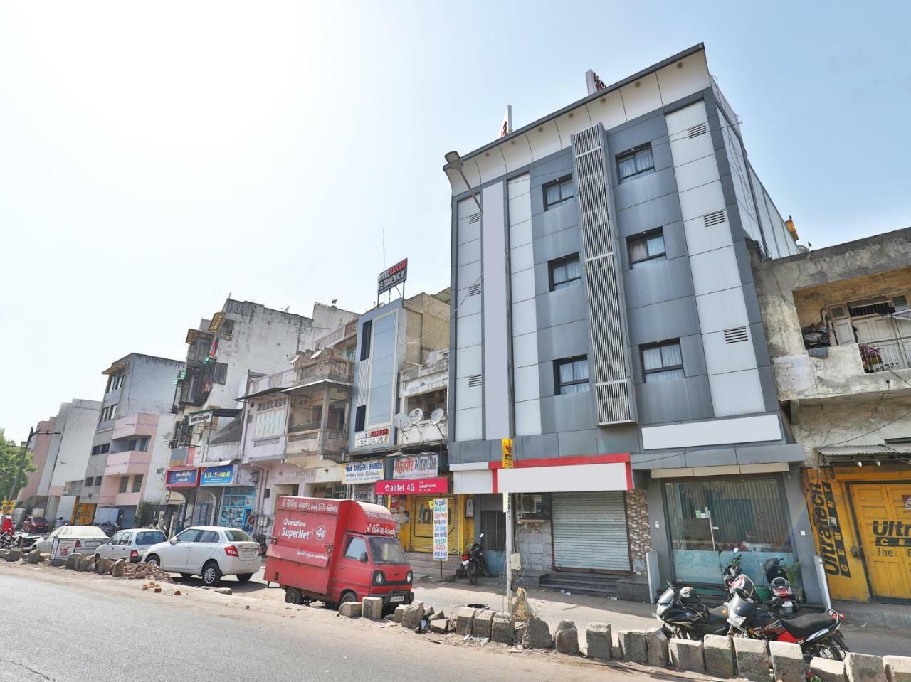 Hotel Jasmine Ahmedabad Esterno foto