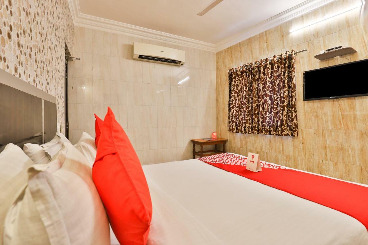 Hotel Jasmine Ahmedabad Esterno foto
