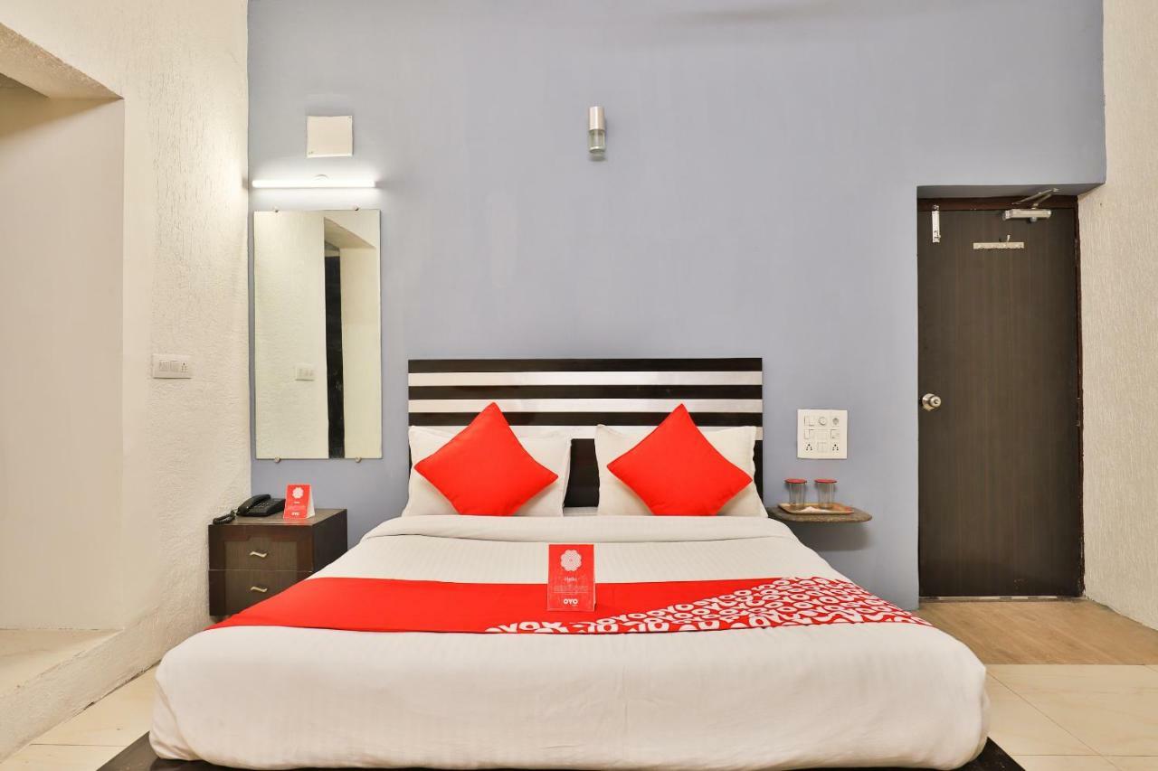 Hotel Jasmine Ahmedabad Esterno foto